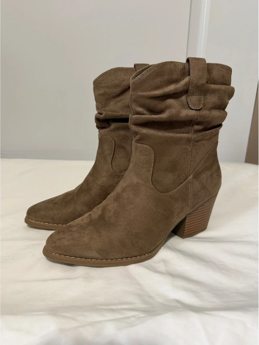 Brown Suede Western Boho Festival Slouch Casual Fall Wood Block Heel Size 8